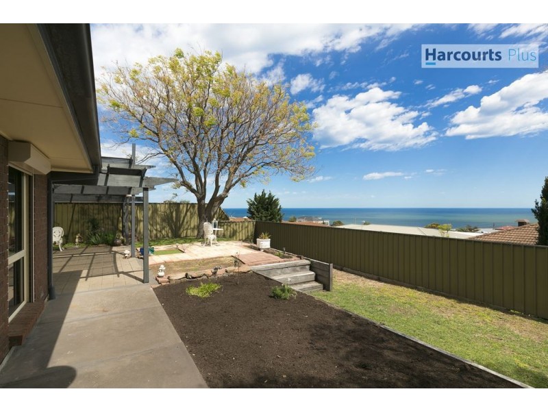 12 Neeangarra Crescent, Hallett Cove SA 5158