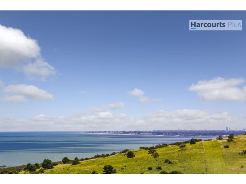 12 Neeangarra Crescent, Hallett Cove SA 5158