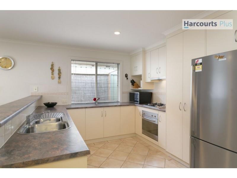 5 Nevarc Mews, Hallett Cove SA 5158