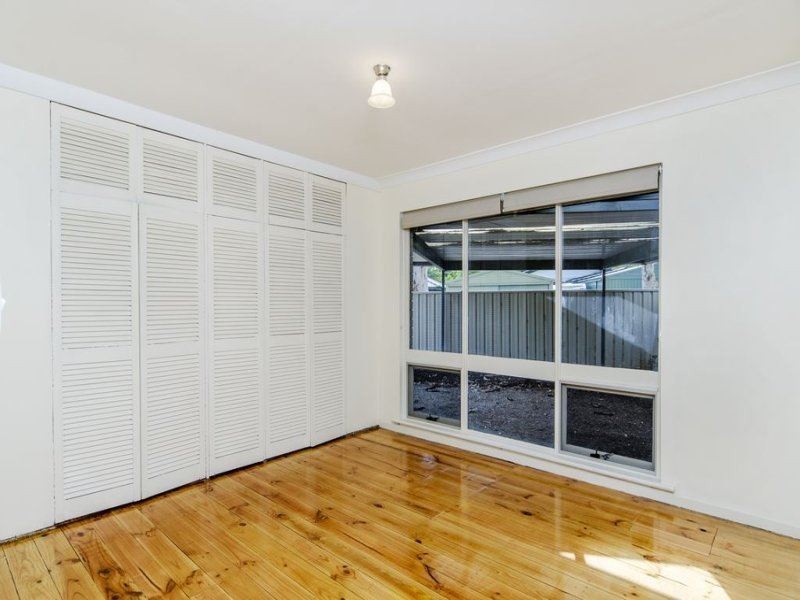34 Liza Road, Happy Valley SA 5159