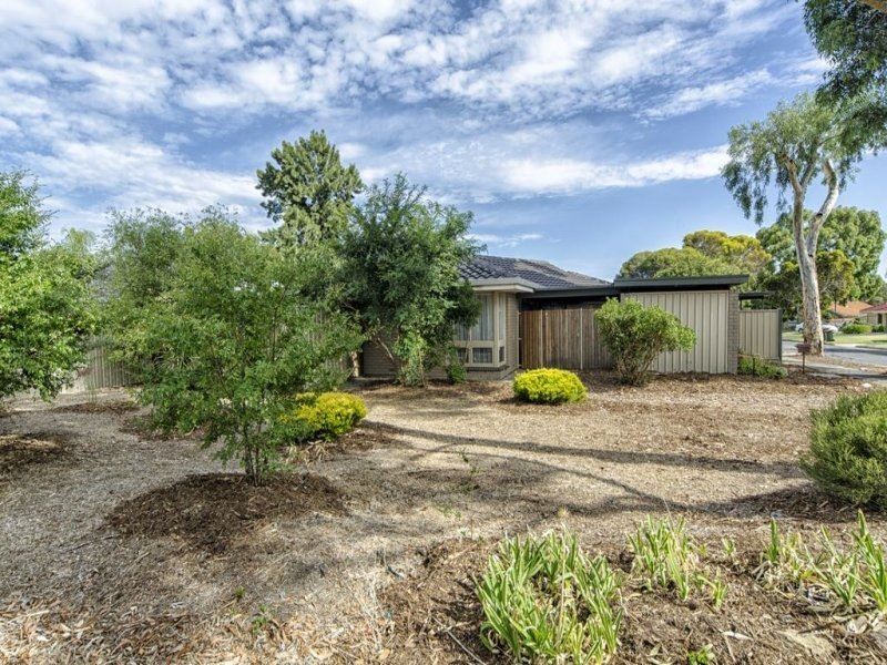 34 Liza Road, Happy Valley SA 5159