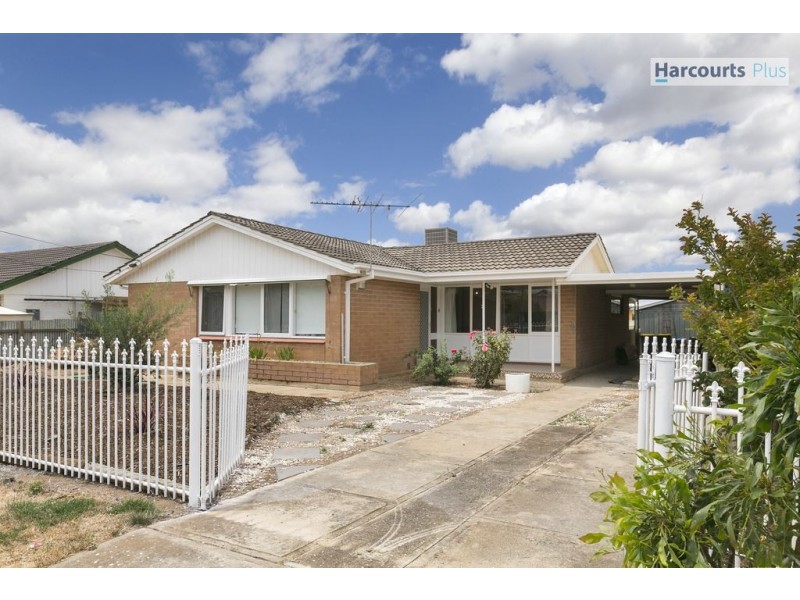 6 Selway Terrace, O’sullivan Beach SA 5166