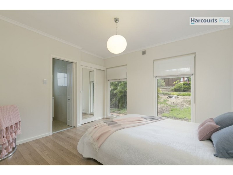 39 Central Avenue, Hallett Cove SA 5158
