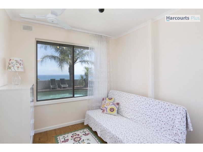 16 Madeline Crescent, Hallett Cove SA 5158