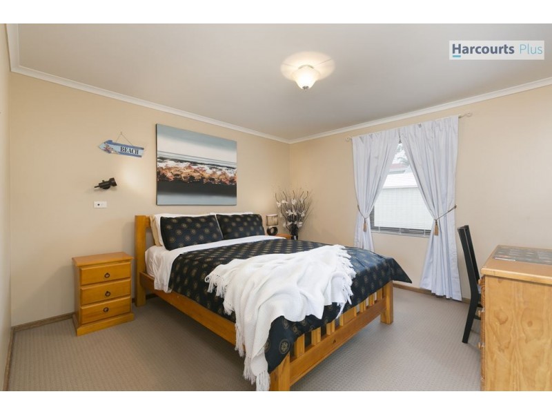 10 Ingomar Court, Hallett Cove SA 5158