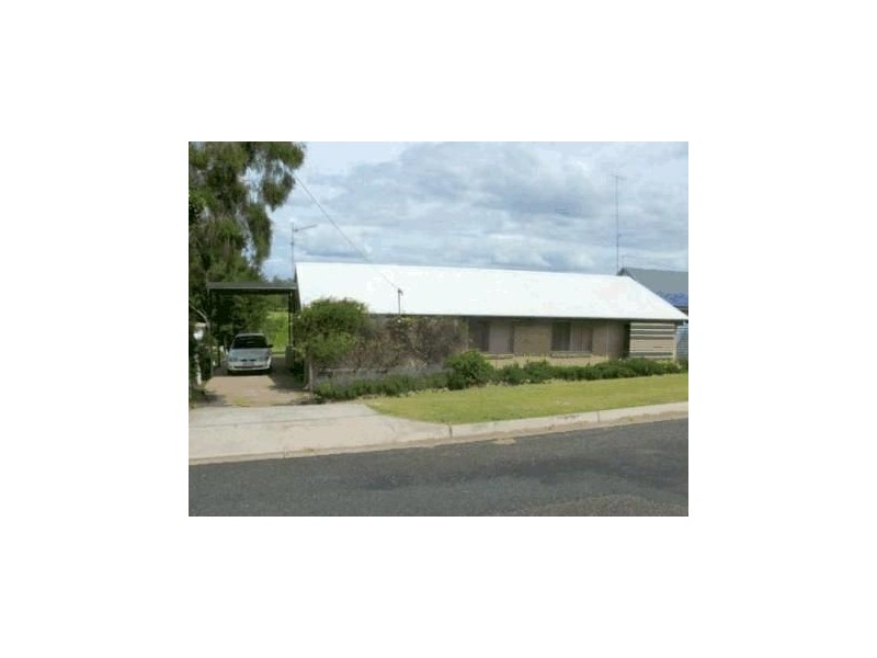 42 Barnes Street, Goomeri QLD 4601