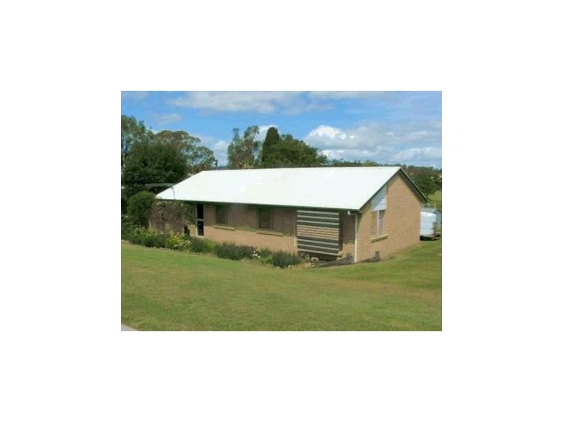 42 Barnes Street, Goomeri QLD 4601