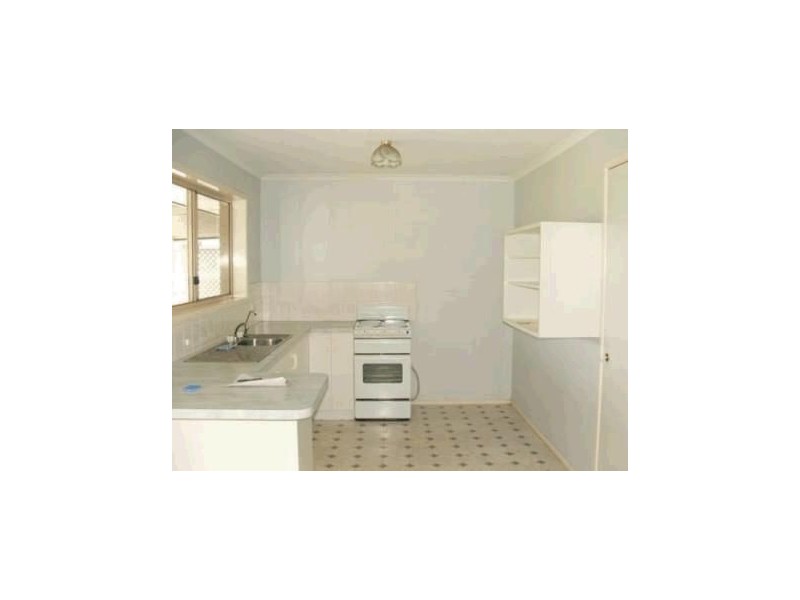 42 Barnes Street, Goomeri QLD 4601