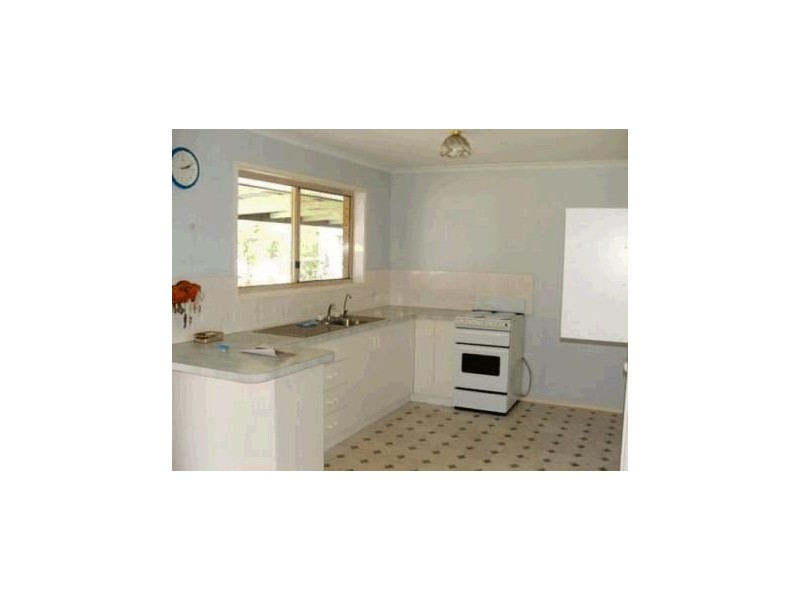 42 Barnes Street, Goomeri QLD 4601