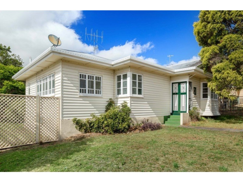 8 Dahlke Street, Goomeri QLD 4601