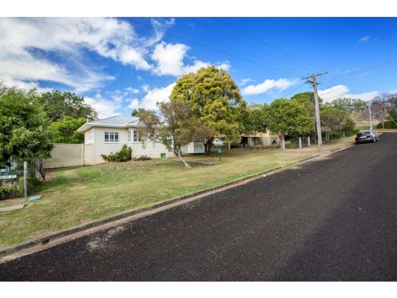 8 Dahlke Street, Goomeri QLD 4601