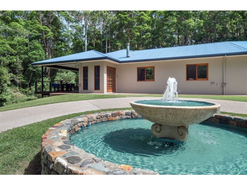 35 whyandra close, Doonan QLD 4562