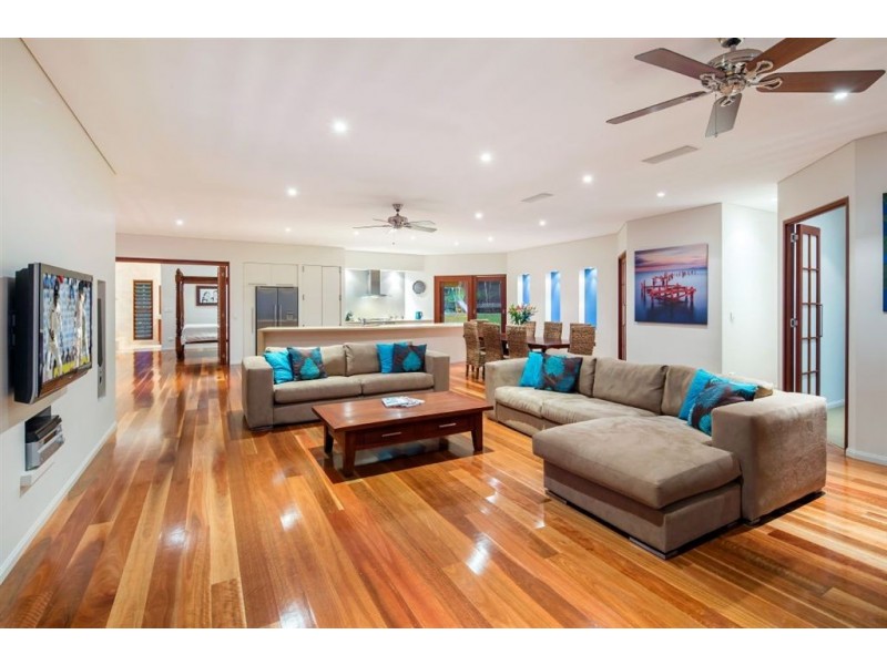 35 whyandra close, Doonan QLD 4562