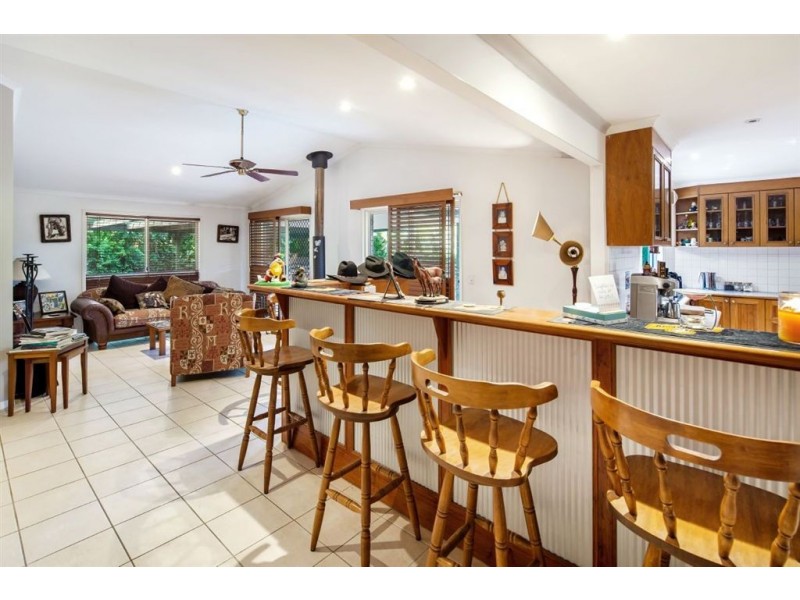 585 glenview rd, Glenview QLD 4553