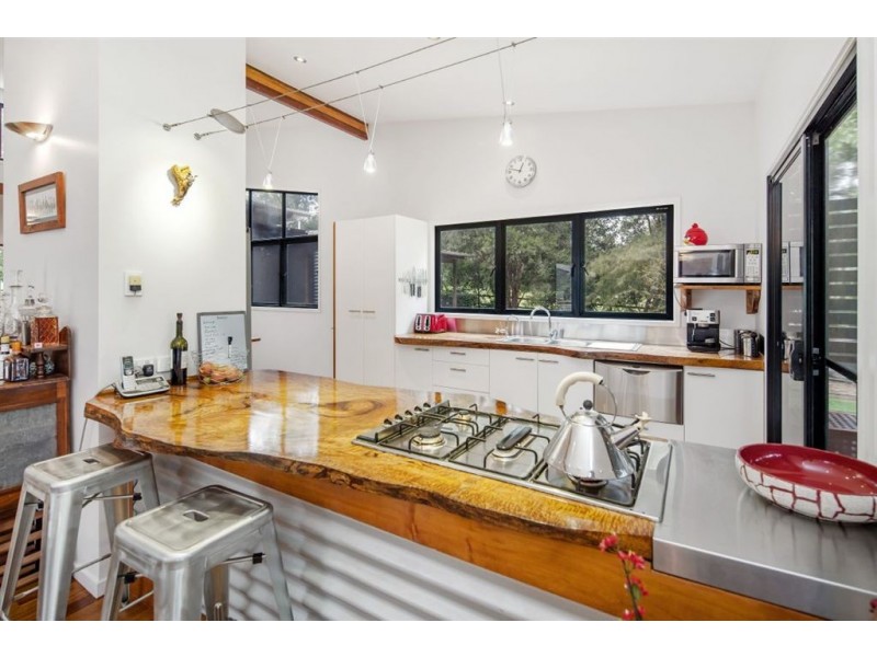 61 pavilion, Pomona QLD 4568