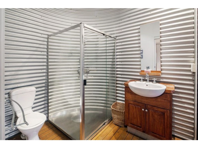 61 pavilion, Pomona QLD 4568