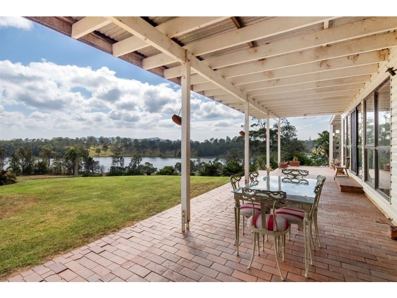 118 Hoy rd, Lake Macdonald QLD 4563