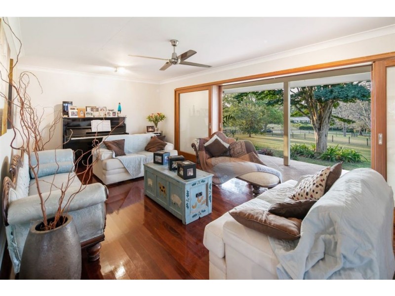 197 Winston Road South, Chevallum QLD 4555