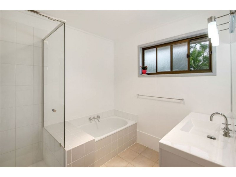 197 Winston Road South, Chevallum QLD 4555