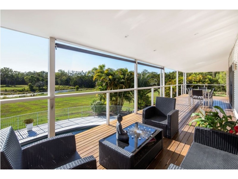 11 Jirrima Cres, Cooroibah QLD 4565