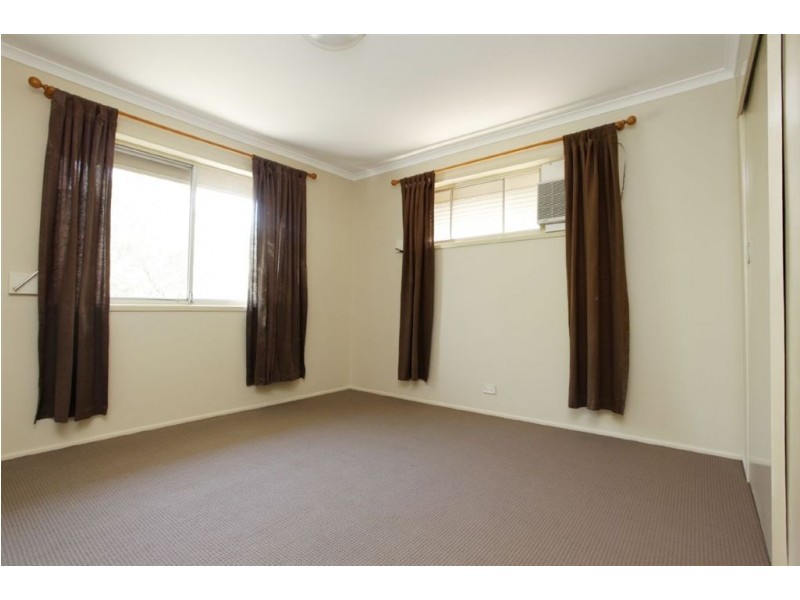 16 Surrey St, Bellbird Park QLD 4300