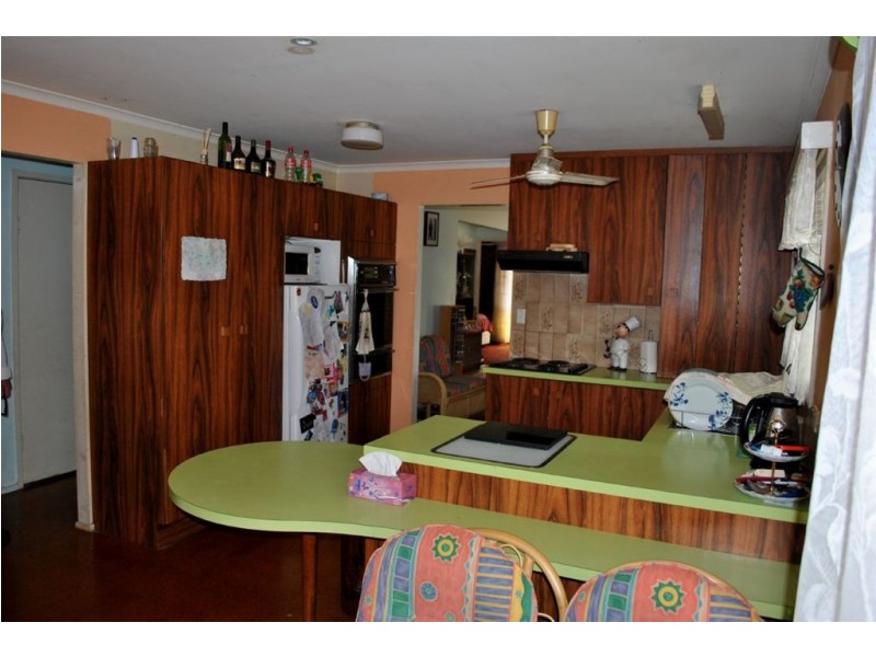 8 Cornwall Court, Bellbird Park QLD 4300