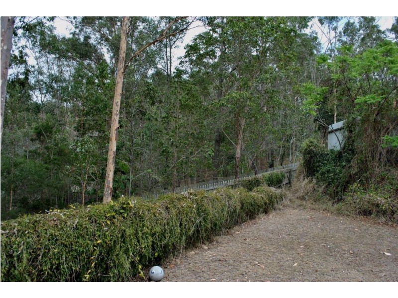 8 Cornwall Court, Bellbird Park QLD 4300