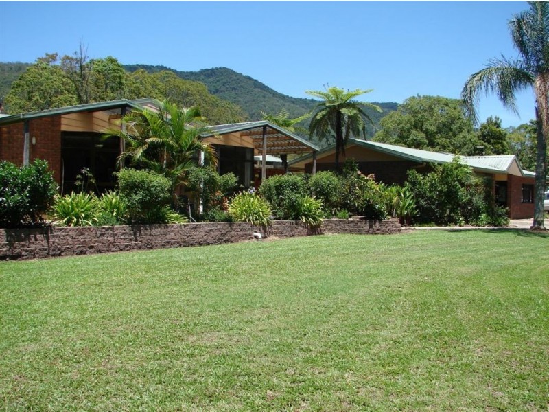 # Carrington Road, Atherton QLD 4883