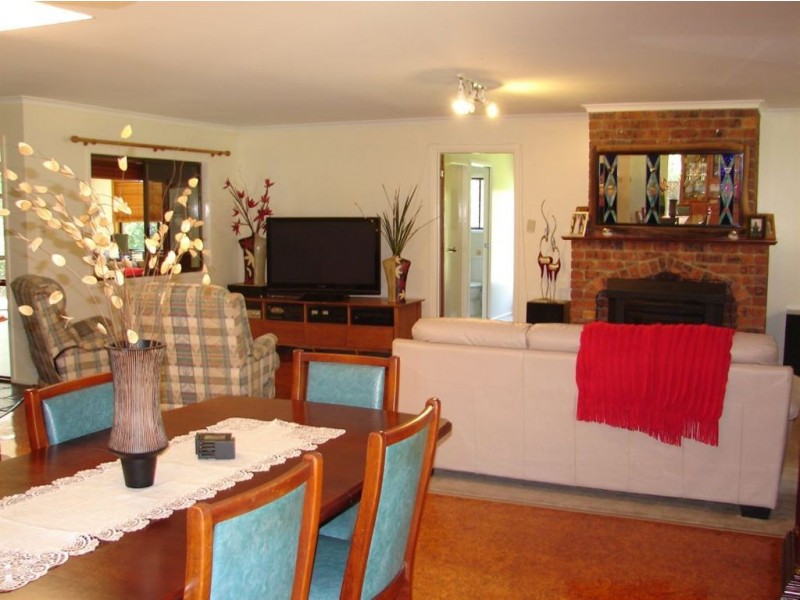 # Carrington Road, Atherton QLD 4883