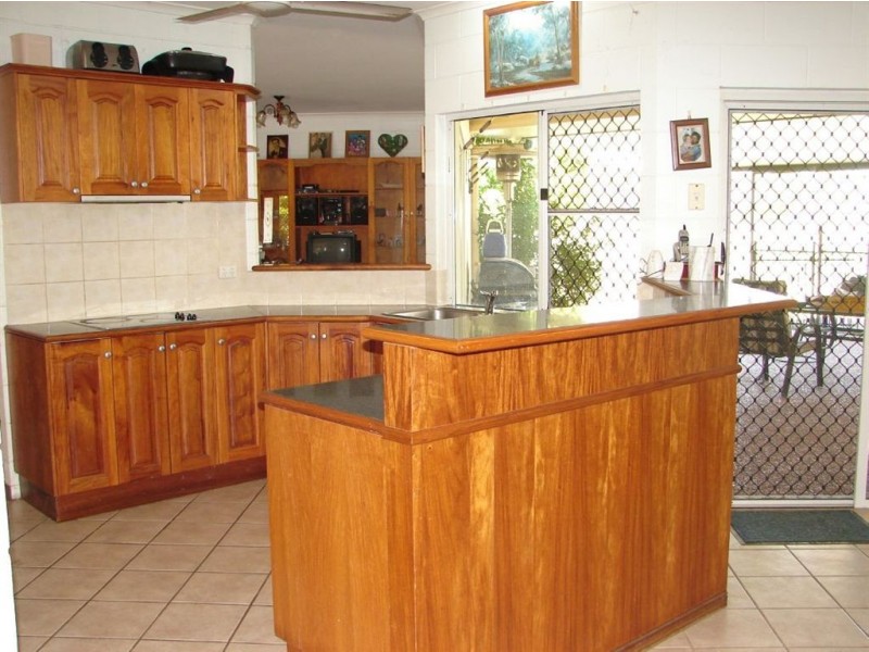 # Mines Road, Mareeba QLD 4880