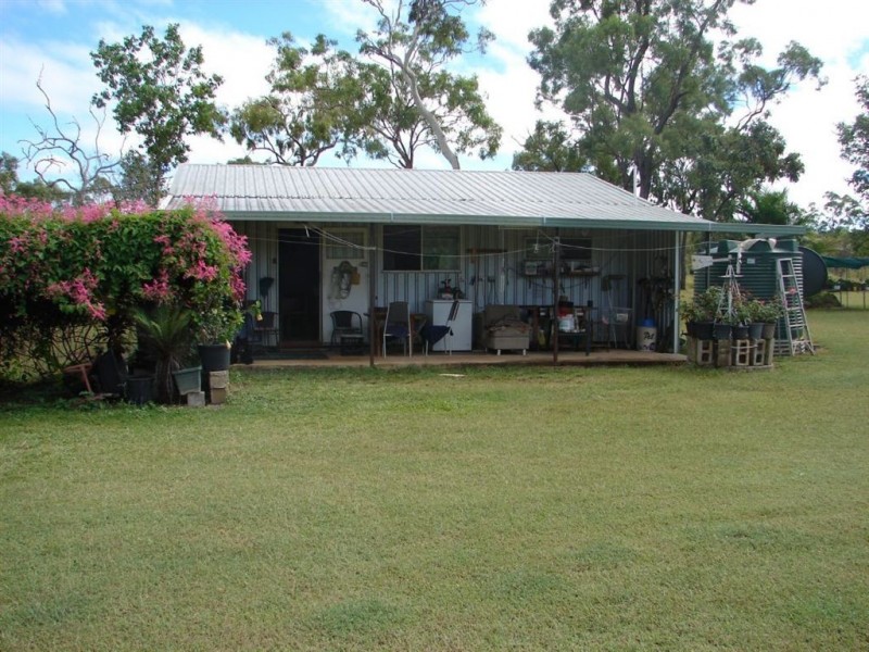 # Featherbed Station, Mareeba QLD 4880