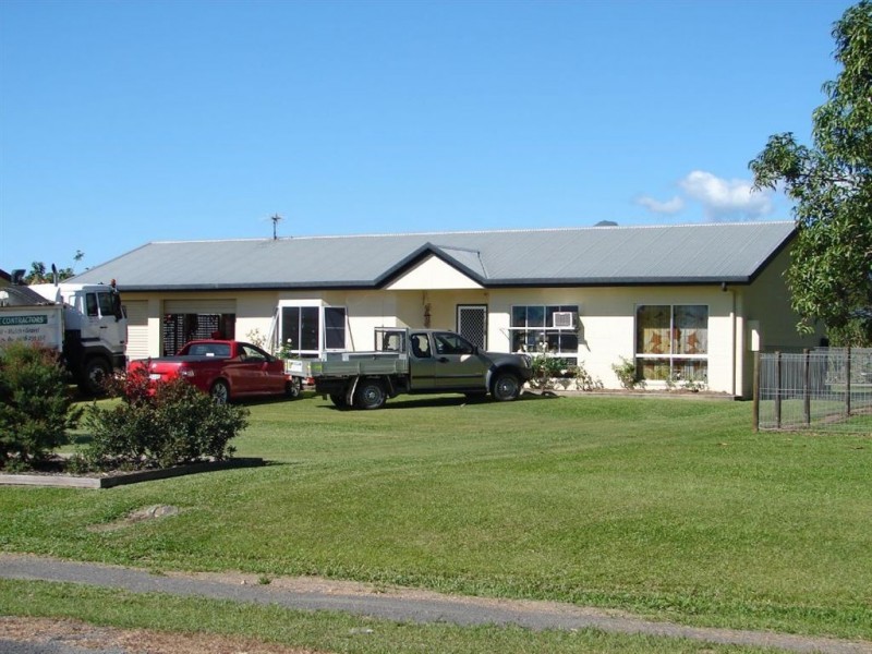 # Wrights Creek, Edmonton QLD 4869