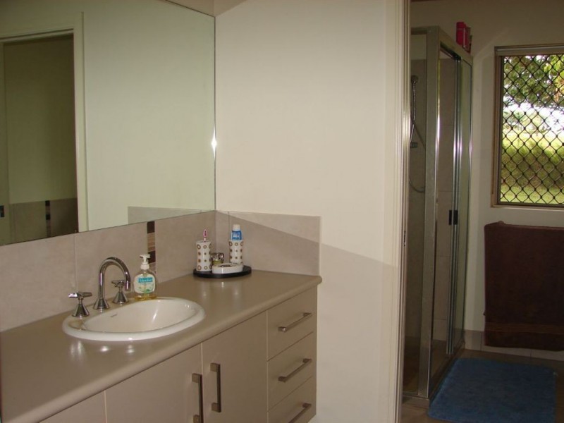 # Weaver Street, Atherton QLD 4883