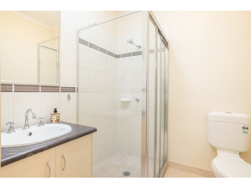 2/20 Anglia Court, Werribee VIC 3030