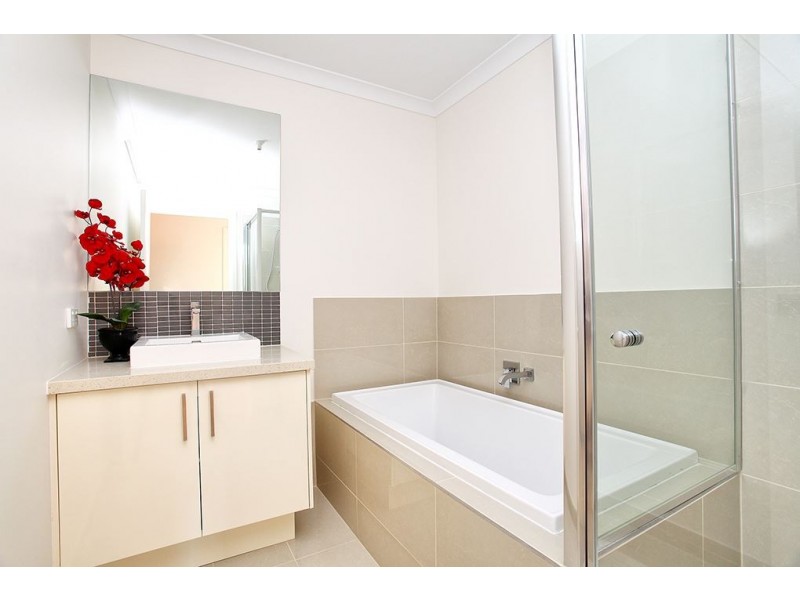 15B Egret Court, Werribee VIC 3030