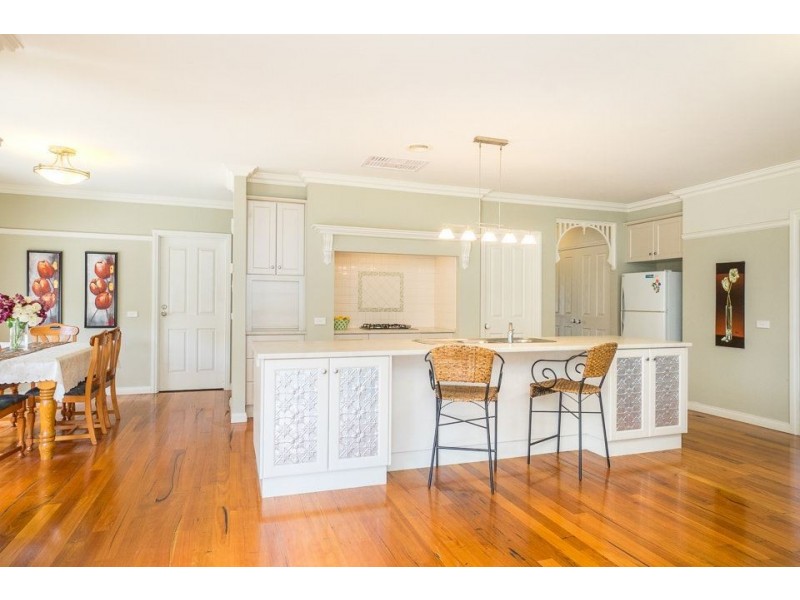 14 Balladong Crescent, Tarneit VIC 3029