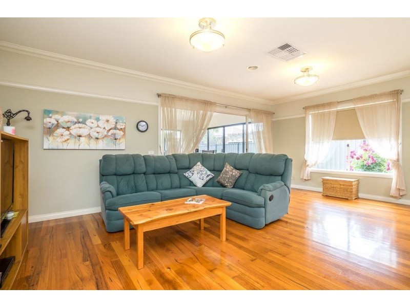14 Balladong Crescent, Tarneit VIC 3029