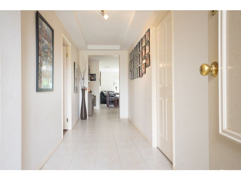 9 Sandalwood Circuit, Tarneit VIC 3029