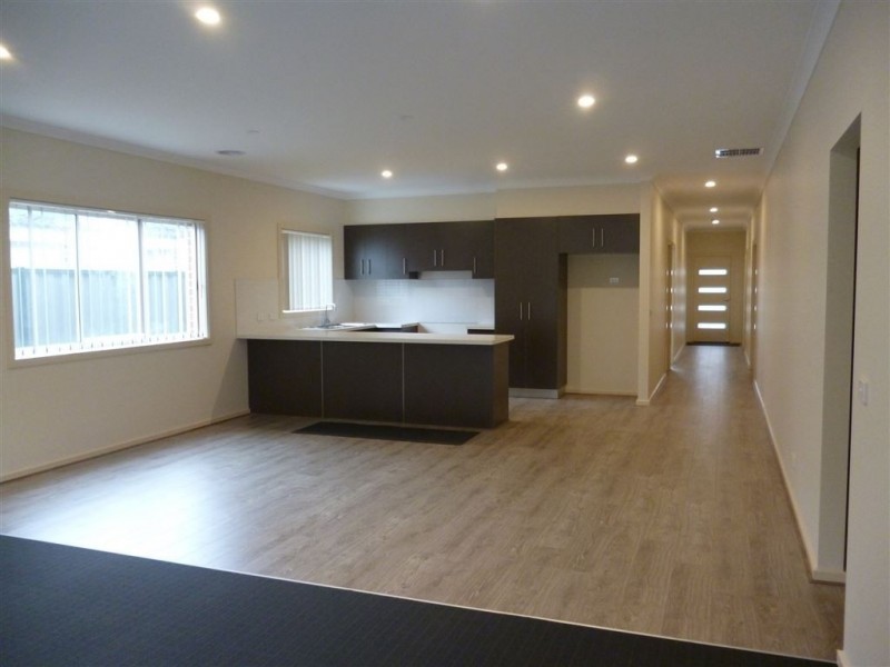 28 Emerson Drive, Truganina VIC 3029
