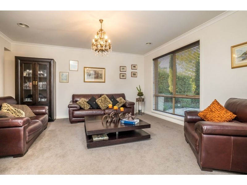 55 Vaucluse Boulevard, Sanctuary Lakes VIC 3030