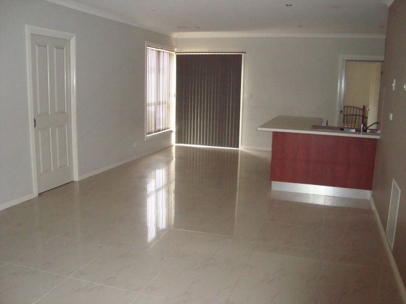 1/2 Vanderbilt Avenue, Truganina VIC 3029