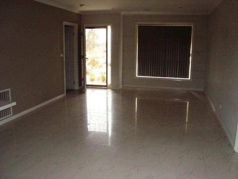 1/2 Vanderbilt Avenue, Truganina VIC 3029