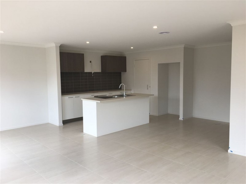 19 Oradala Rise, Werribee VIC 3030