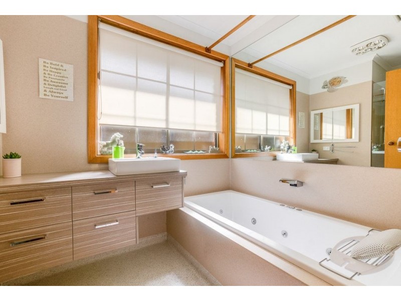 41 Hunter Avenue, Hoppers Crossing VIC 3029