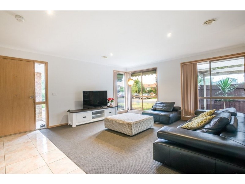 11 Lena Court, Hoppers Crossing VIC 3029