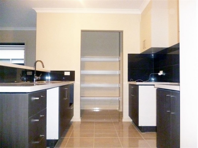 41 Terrene Terrace, Point Cook VIC 3030