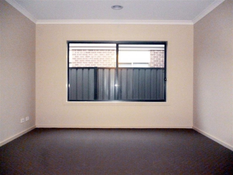 41 Terrene Terrace, Point Cook VIC 3030