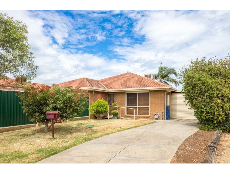 1/2 Avon Court, Werribee VIC 3030