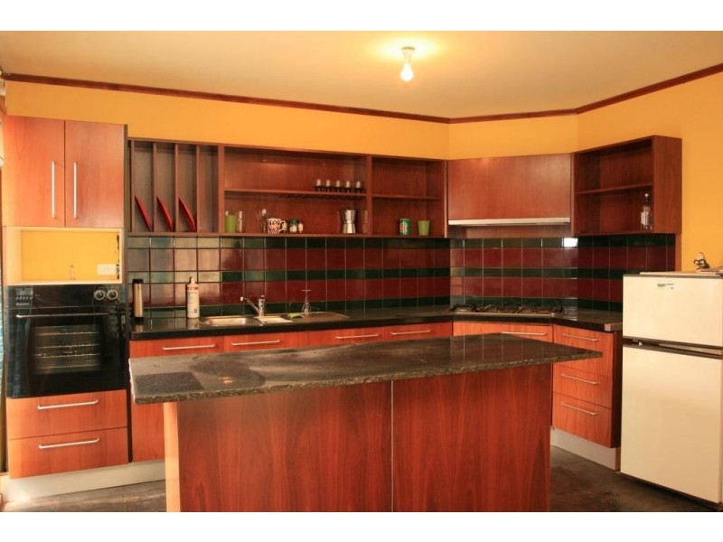 39 Centre Avenue, Werribee VIC 3030