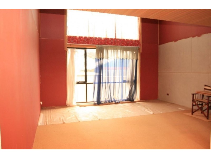 39 Centre Avenue, Werribee VIC 3030